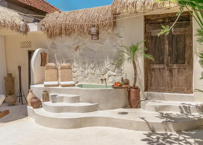 Villa Zalana - Soul Of Nature Luxe Escape With Ethnic Charm Concept - 3 Min From Canggu