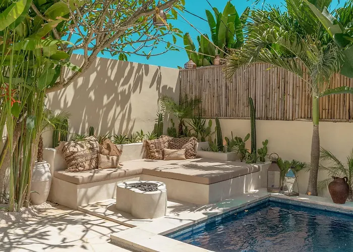 Villa Zalana - Soul Of Nature Luxe Escape With Ethnic Charm Concept - 3 Min From Canggu