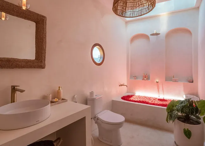 Zalana - Soul Of Nature Luxe Escape With Ethnic Charm Concept - 3 Min From * Canggu