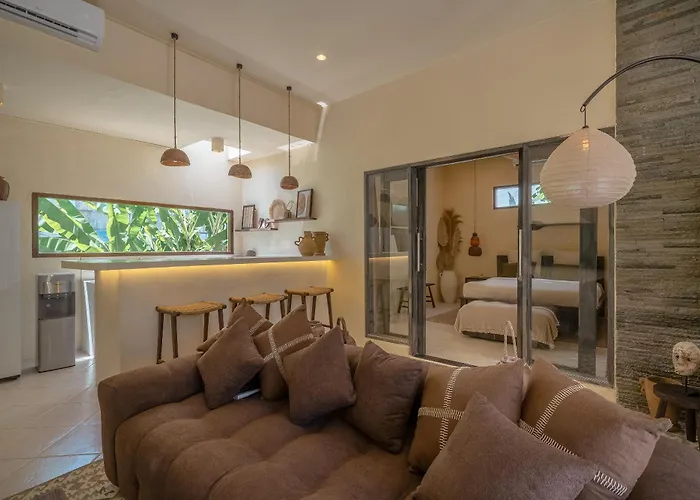 Villa Zalana - Soul Of Nature Luxe Escape With Ethnic Charm Concept - 3 Min From Canggu
