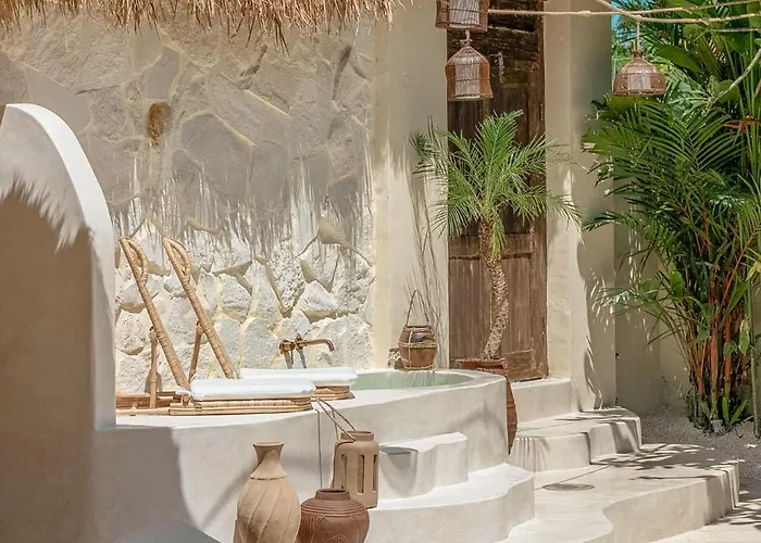 Villa Zalana - Soul Of Nature Luxe Escape With Ethnic Charm Concept - 3 Min From Canggu