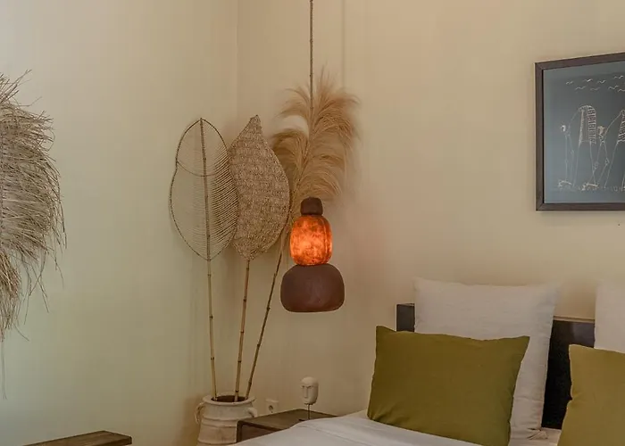 Zalana - Soul Of Nature Luxe Escape With Ethnic Charm Concept - 3 Min From Villa *